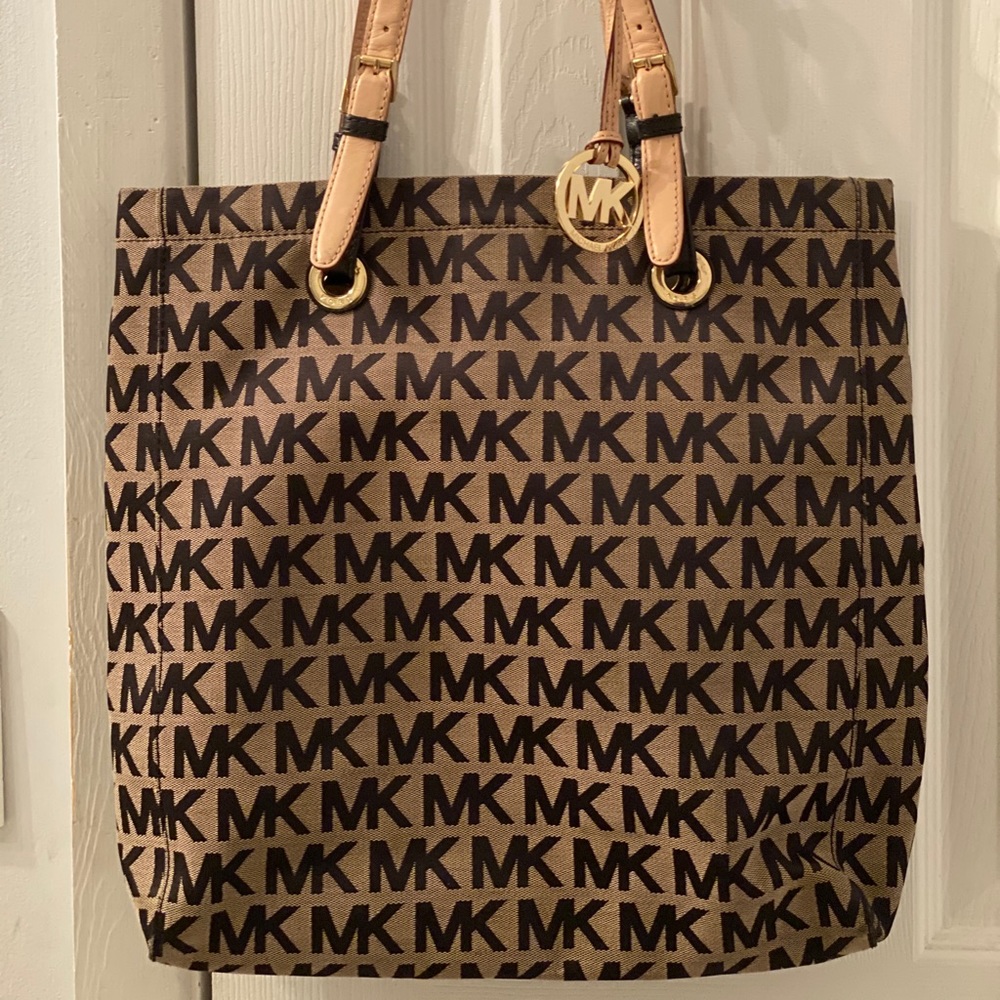 Michael Kors Tote